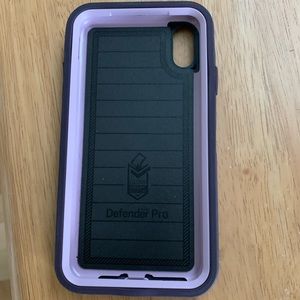 Gently used Otterbox Defender case IPhone XS Max